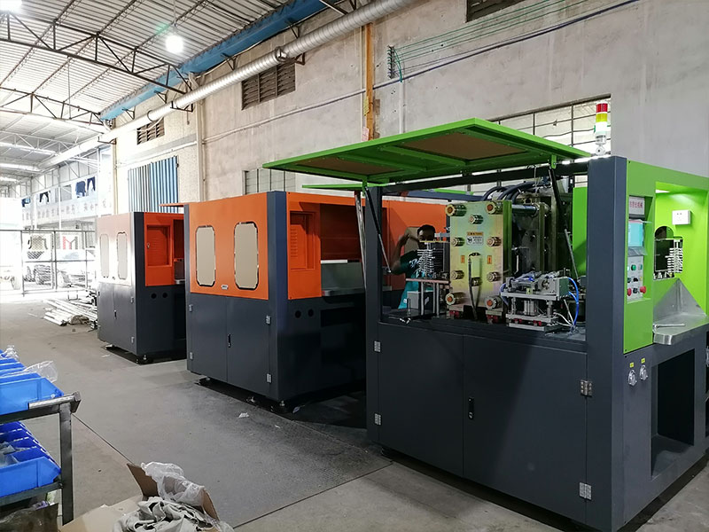 吹瓶机在选择上的建议